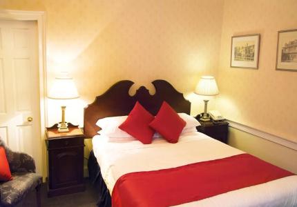 Royal Scots Club - 4