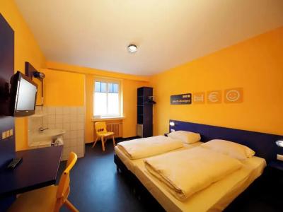 Bed'nBudget Expo-Hostel Rooms - 38
