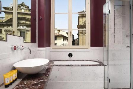 San Firenze Suites & Spa - 205