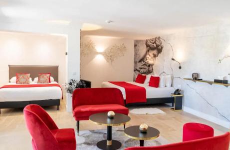 Petit Hôtel Confidentiel - 139
