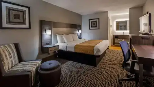 Best Western Central Inn - 39
