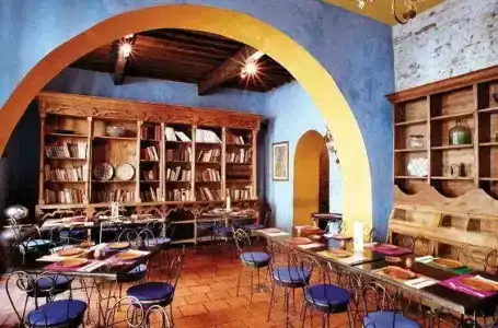 Meson Sacristia de la Compañia Boutique - 26