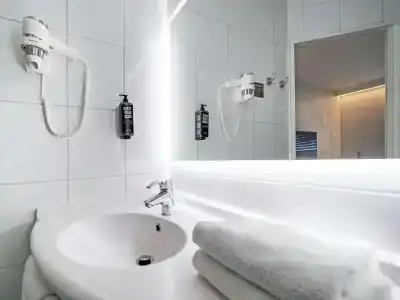 ibis Locarno - 60