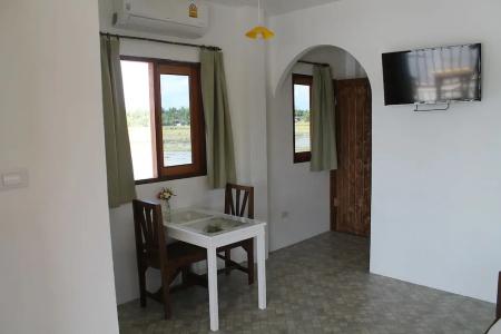 Country Retreat - 125