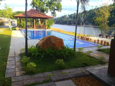 Serendip Stone and Bungalow - 2
