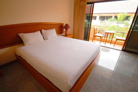 OYO 859 Golden Land - 3