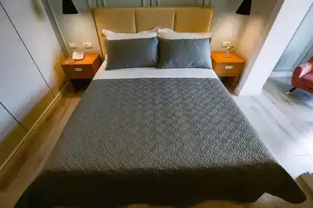 Home - 22