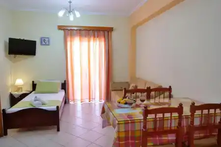 Miracle Saranda - 38