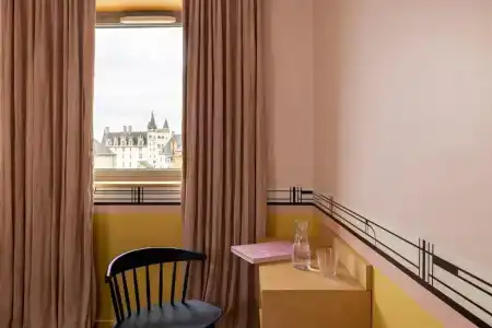 L'Hôtel - 96