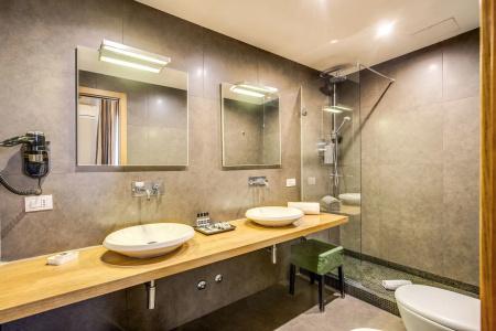 Trevi Beau Boutique - 83