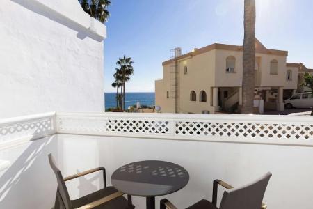 Ramada & Suites by Wyndham Costa del Sol Fuengirola - 36