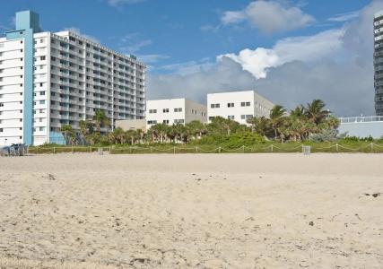 Crystal Beach Suites Oceanfront - 22