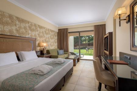 La Marquise Luxury Resort Complex - 4