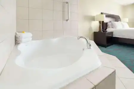 Hilton Garden Inn - 59
