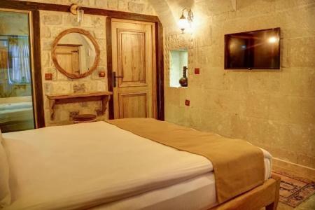 Calypso Cave Suites - 102