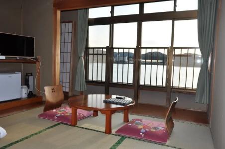 Riverside Karatsu Castle - 26