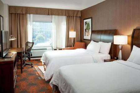 Hilton Garden Inn Seattle Downtown - 1