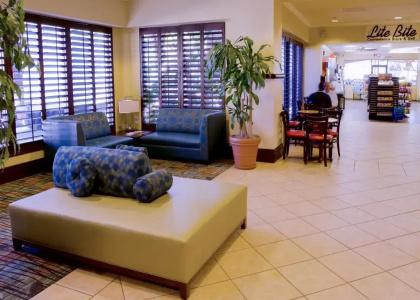 Rosen Inn at Pointe Orlando - 13