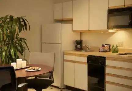 Larkspur Landing - An All-Suite - 17