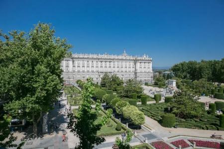 Central Palace - 9