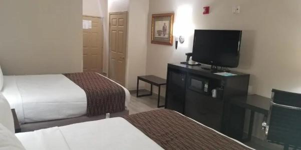 Best Western Plus Heritage Inn - 102