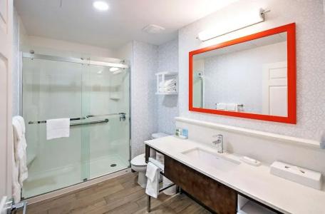 Hampton by Hilton - 52