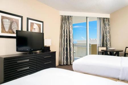 DoubleTree by Hilton Ocean Point - North Miami Beach - 47