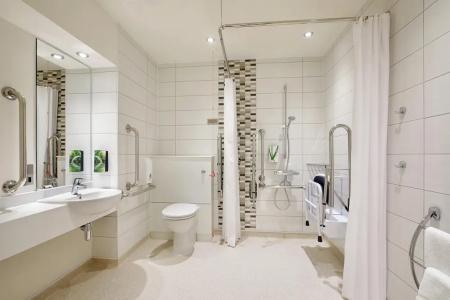 Premier Inn - Prestwich - 26