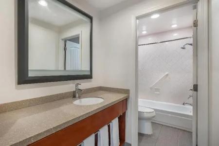 Best Western Plus Clocktower Inn - 136