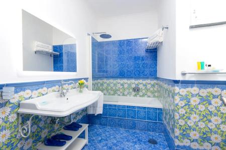 Relais Maresca Luxury Small - 25