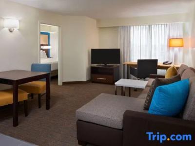 Residence Inn by Marriott Airport - 60