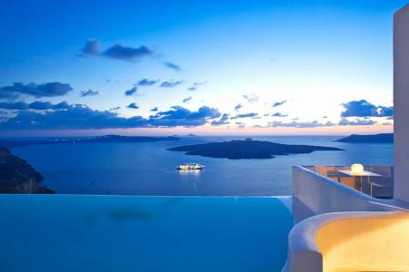 Cosmopolitan Suites - Small Luxurys of the World - 12