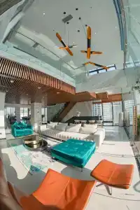 Maple & Apartment - 218