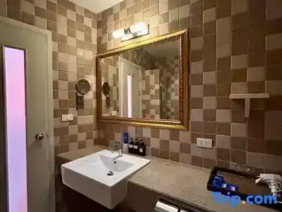 GrandBlue Resort & Beachclub - 76