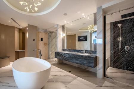 Le Meridien - 240