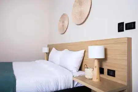 Redcon Suites - 262