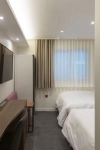 Busan Lounge 26 - 42