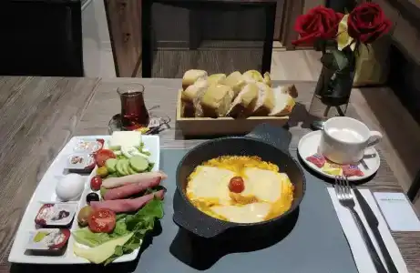 Castle Franco Suites - 12