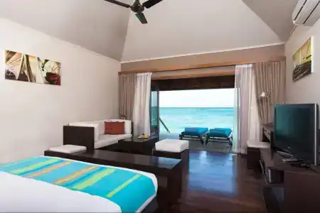Veligandu Island Resort & Spa - 2
