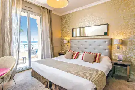 Hôtel Le Royal Promenade des Anglais - 104