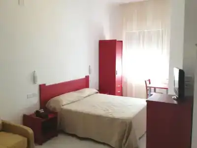 Delle More - 4