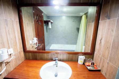 Royal Crown & Spa - 77