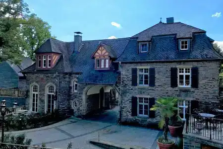 Schloss Lieser, Autograph Collection - 17