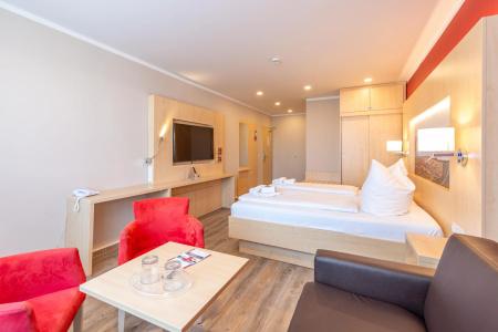 Das an der Stadthalle - 1