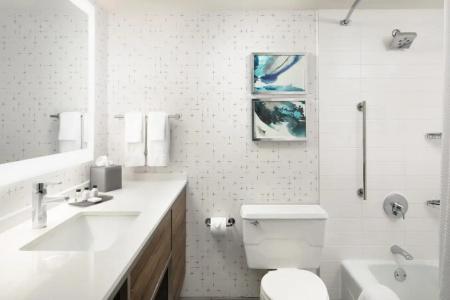 Crowne Plaza Dallas Market Center, An Ihg - 33