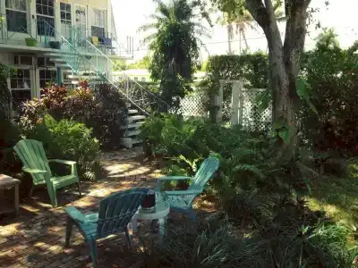 Green Island Inn - 6