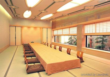 Sasebo Washington - 4