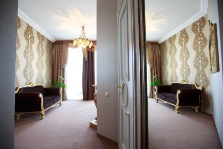 Boutique Spa Casino Lybid Plaza - 68