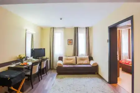 Ce Plaza - 61