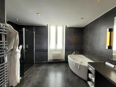 Hostellerie Du Chapeau Rouge - 61